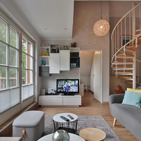 Am Rosenhain 6 Am Rosenhain 6 5 Daire